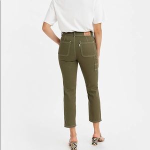 NWOT Levi’s 724 High Rise Straight Crop